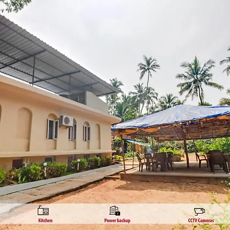 Oyo 18435 Calangute Beach Resort